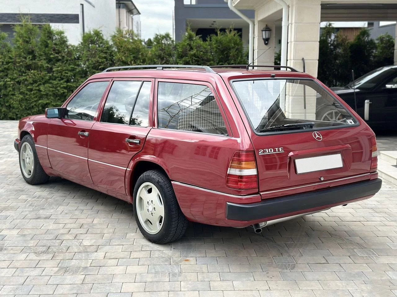 Mercedes-Benz W124 2.3 — фото 6